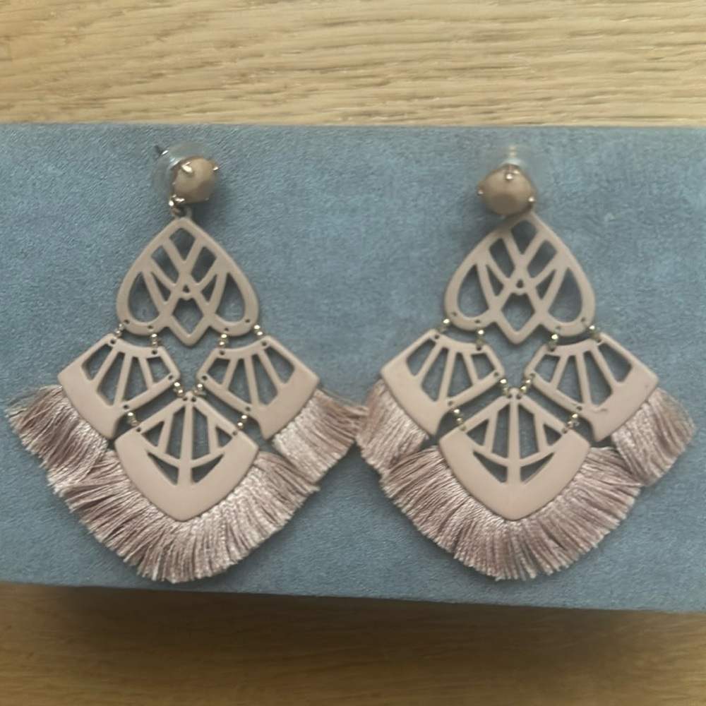 Stella & Dot Alexandria Chandelier Earrings Blush